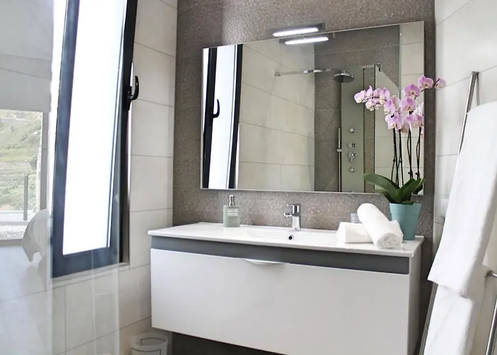 Calheta Charm By * Arco da Calheta (Madeira)